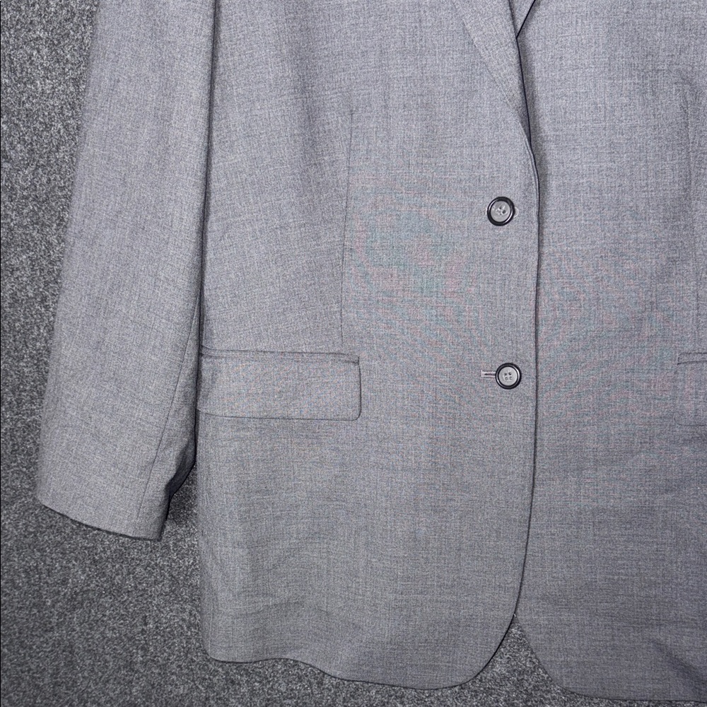 Brooks Brothers Woman’s Gray Suit Jacket 16 - Picture 5 of 7
